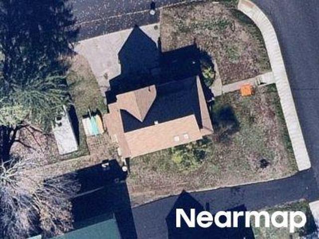 House for sale in Sanford