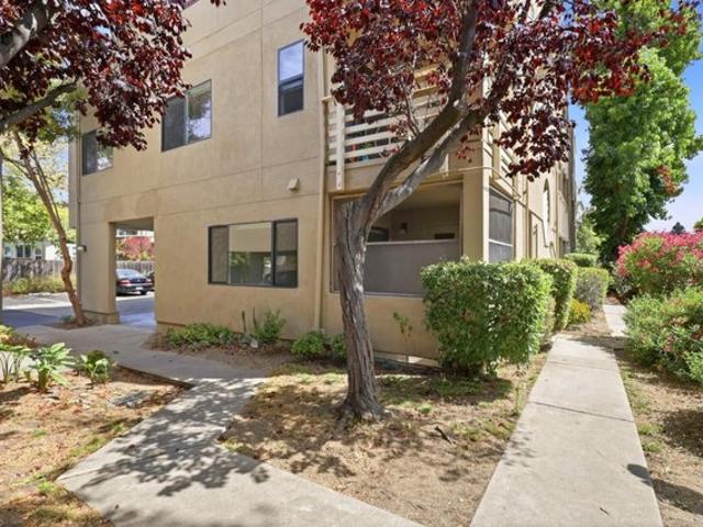 Condo for sale in Santa Cruz, California