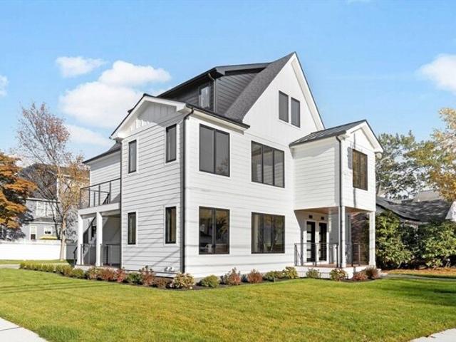 Condo for sale in Auburndale, Massachusetts