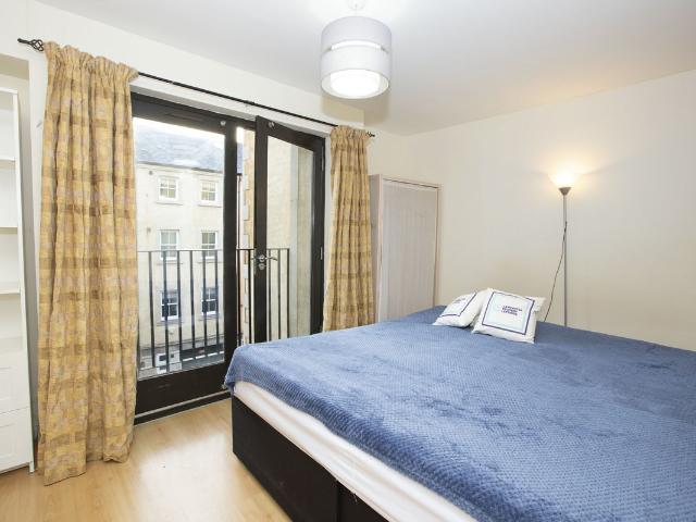 Room for rent in The Quayside, Bare