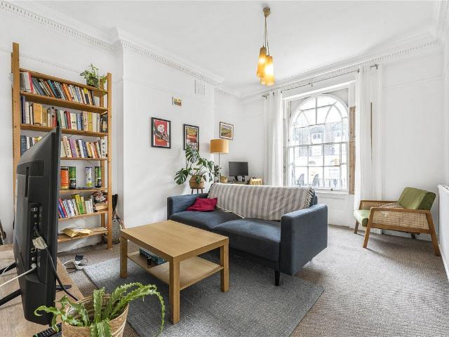 Apartment for rent in Angel, Greater London