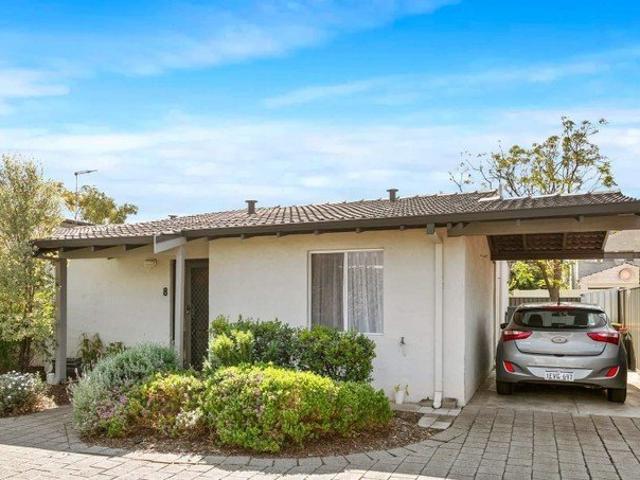 Villa for rent in Attadale, Western Australia