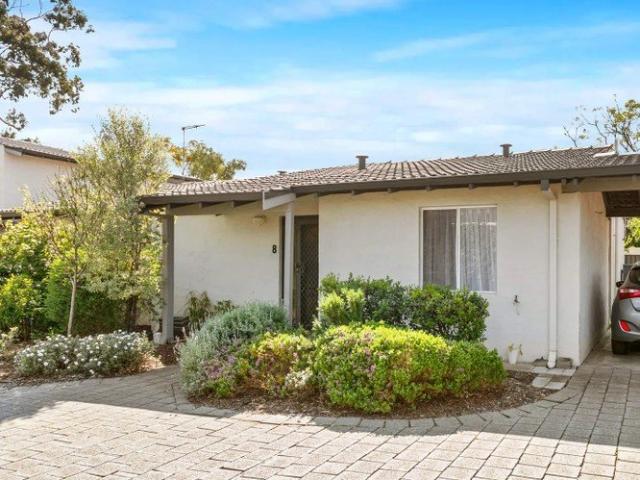Villa for rent in Attadale, Western Australia