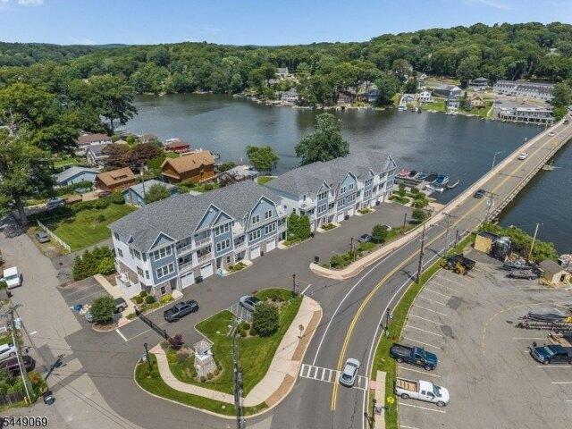 House for sale in Glasser, New Jersey