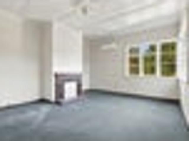 House for sale in Hamilton East, Hamilton City