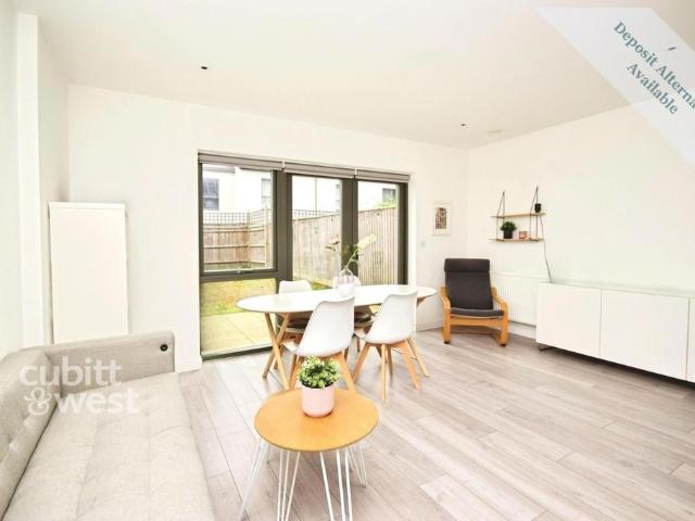 House for rent in London Borough of Sutton, Greater London