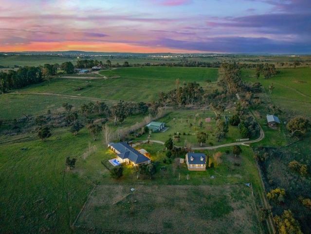 Cottage for sale in Bathurst, New South Wales