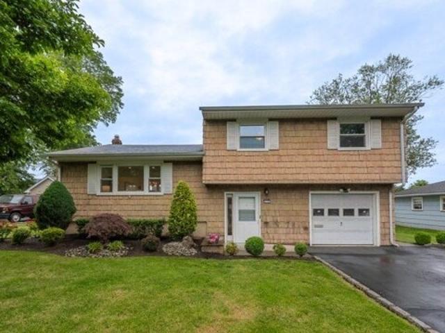 House for sale in Clark House for sale in Clark