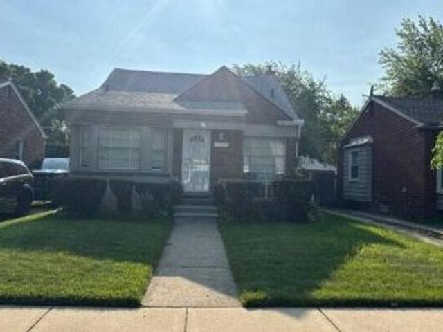 House for sale in Redford
