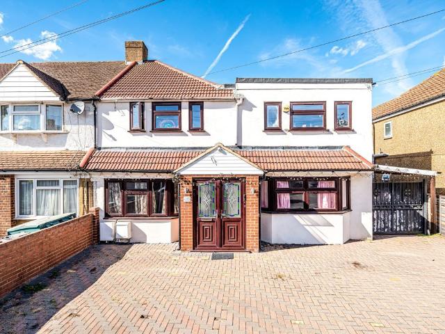 Apartment for rent in London Borough of Hounslow, Greater London