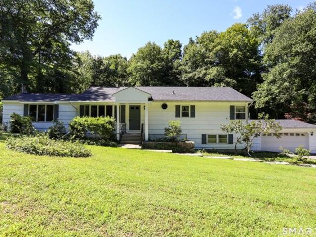 House for sale in Brookfield, Connecticut