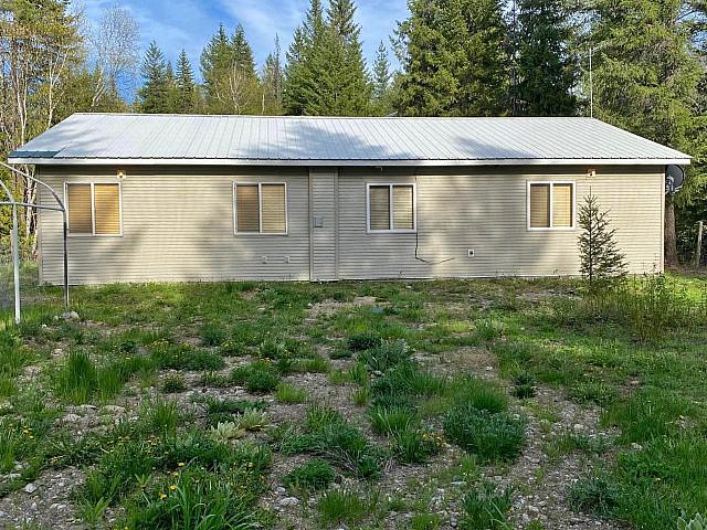 House for sale in Louis Creek, British Columbia