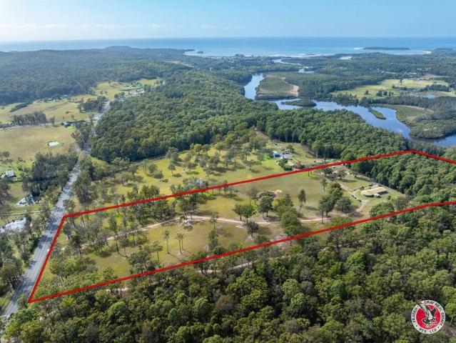 Cottage for sale in Tomakin, New South Wales