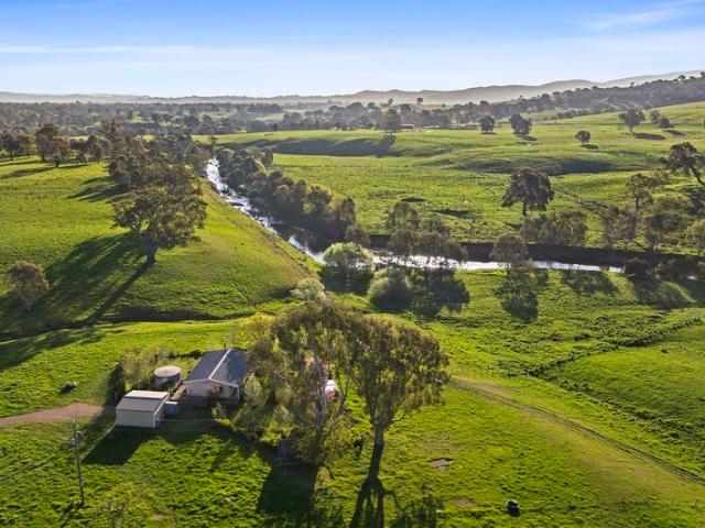 Cottage for sale in Barwite, Mansfield
