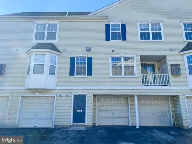 Condo for sale in Palmyra