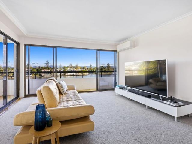 Apartment for rent in Surfers Paradise, Gold Coast City