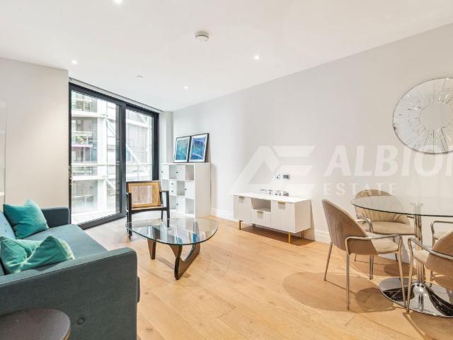 Apartment for rent in Nine Elms, Greater London