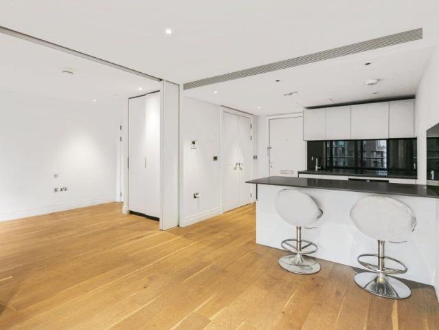 Studio for rent in Nine Elms, Greater London