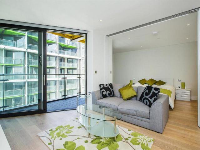 Studio for rent in Nine Elms, Greater London