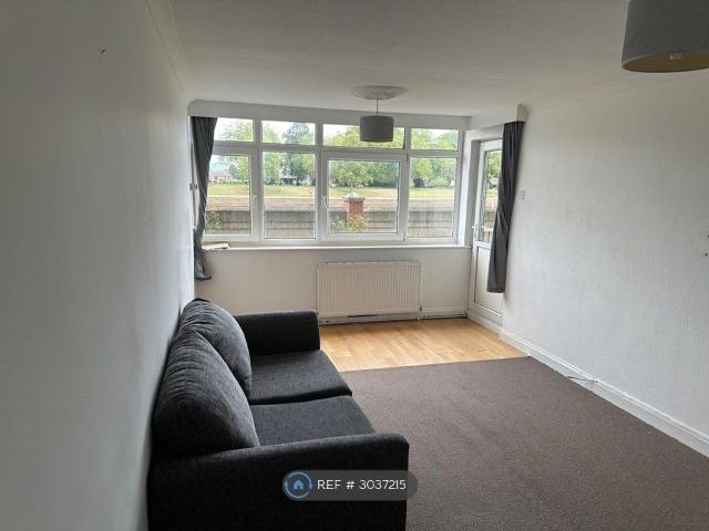 Apartment for rent in Compton Acres, Barton In Fabis
