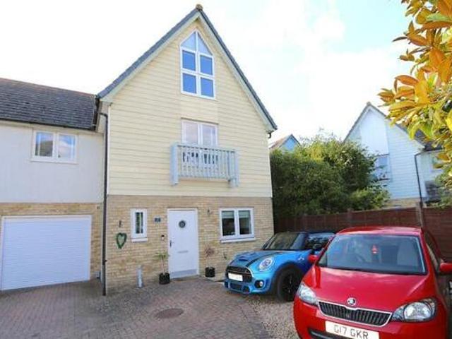 House for sale in Lyons, Greater London