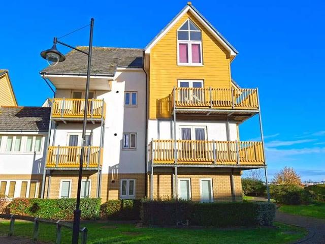 Apartment for rent in St. Marys Island, Gillingham