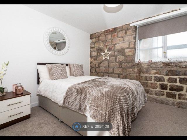Apartment for rent in Kirkstall, West Yorkshire