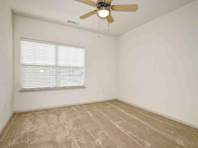 Apartment for rent in Saint Dennis, Louisville