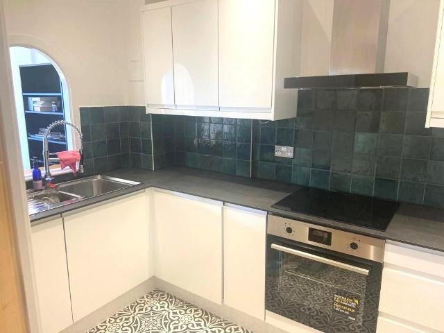 House for rent in London Borough of Hounslow, Strand