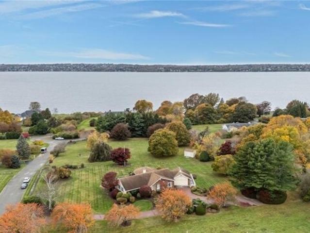 House for sale in Tiverton, Rhode Island