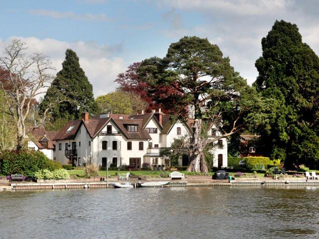 Apartment for rent in Wooburn, Bourne End