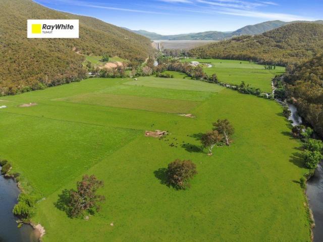 Cottage for sale in Jones Bridge, Snowy Valleys Council
