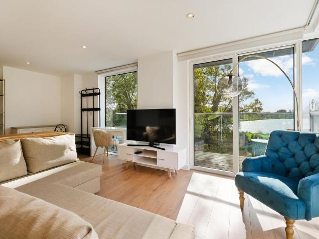 Apartment for rent in Woodberry Down, Stamford Hill