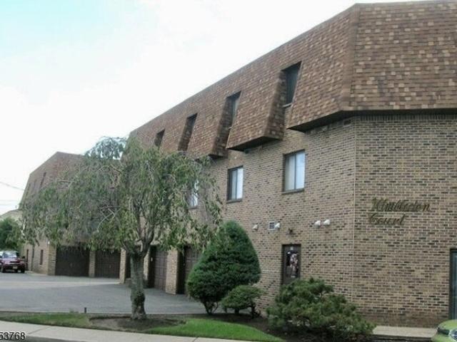Condo for sale in Lyndhurst, New Jersey