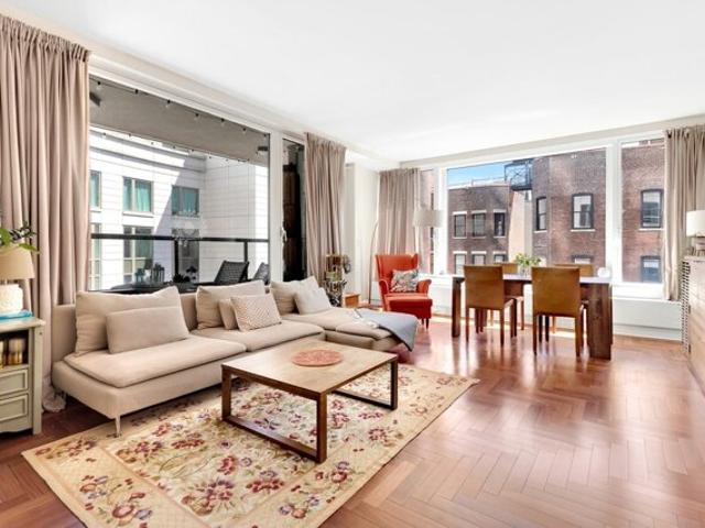 Condo for sale in Arverne, New York