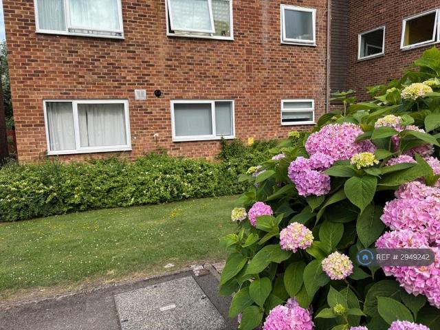 Apartment for rent in Pouchen End, Hertfordshire