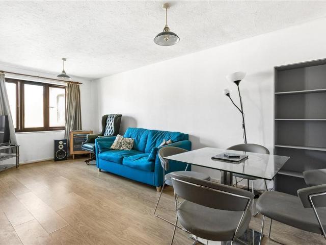 Apartment for rent in Clapton, Greater London