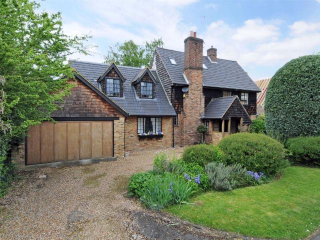 House for rent in Lower Green Esher, Blackhills