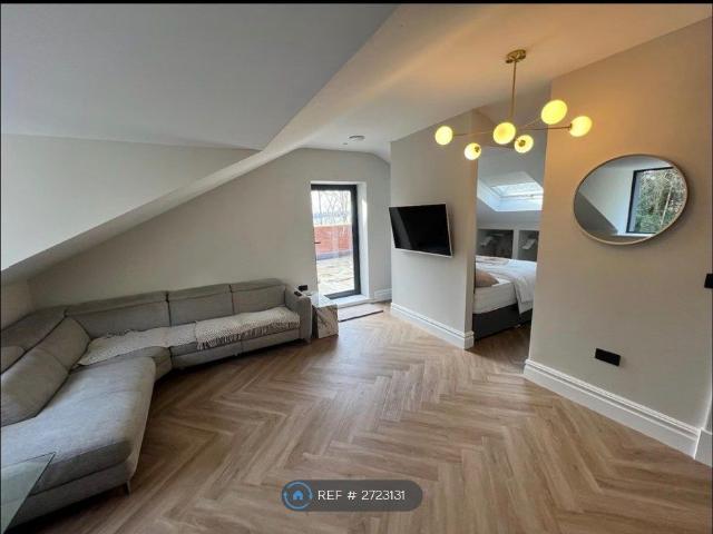 Apartment for rent in Calderstones