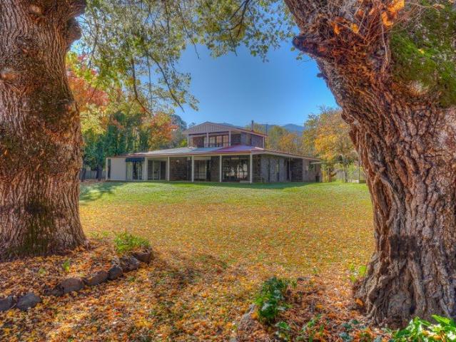 House for sale in Porepunkah, Victoria