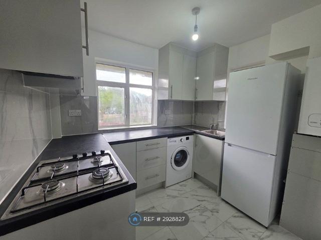 Apartment for rent in Alperton, Greater London