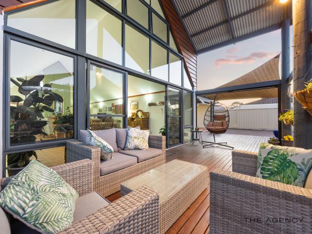 House for sale in Shelley, Western Australia