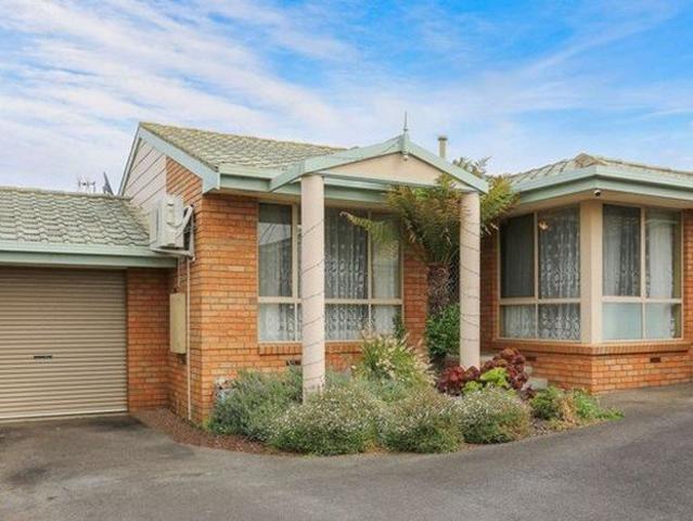 Townhouse for sale in Warrnambool, Victoria