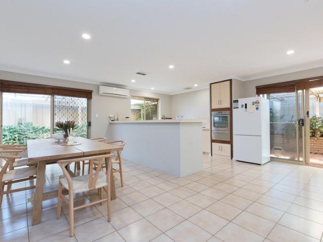 Apartment for rent in Bicton, Western Australia