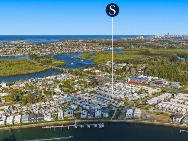 Townhouse for sale in Fernbrook, Queensland