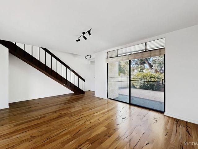 Townhouse for rent in Como, City of South Perth