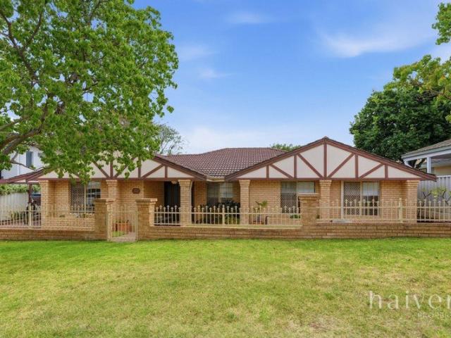 House for sale in Bicton, City of Melville