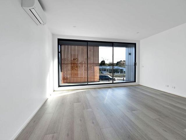 Townhouse for rent in Camerons Creek, Victoria