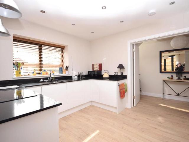 House for rent in Crew's Hole, Bristol