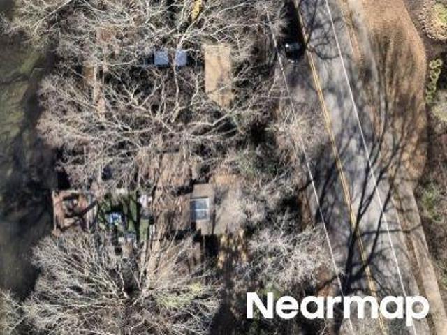 House for sale in Roswell